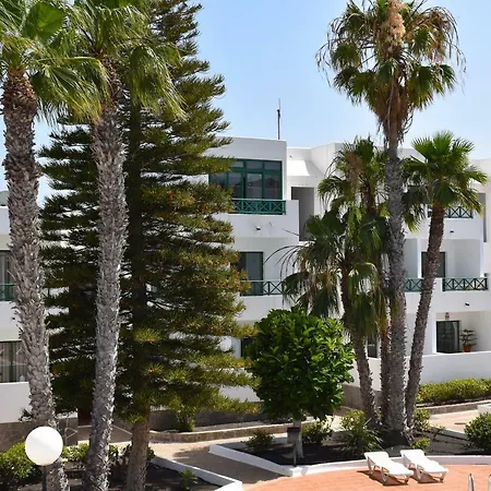 Apartman Holyhome 203